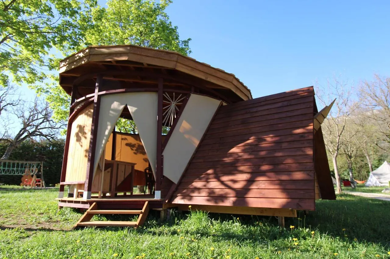 Habitat Createur - Hebergements Insolites Au Camping Municipal 